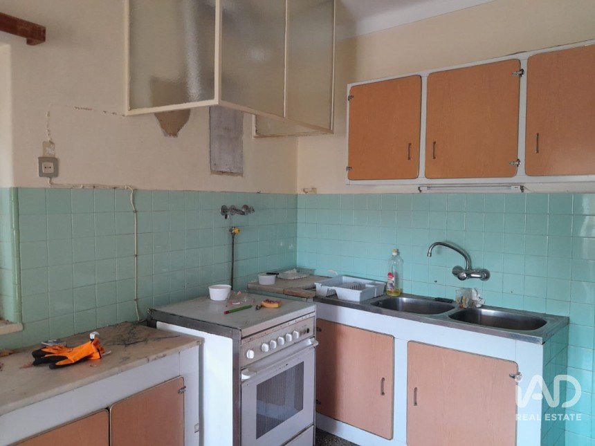 House T3 in Fundão, Valverde, Donas, Aldeia de Joanes e Aldeia Nova do Cabo of 295 m²