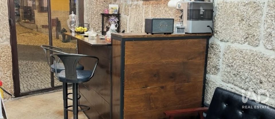Boutique/Local commercial à Oliveira, São Paio e São Sebastião de 50 m²