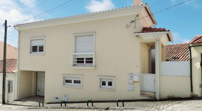 Maison T3 à Tavarede de 156 m²