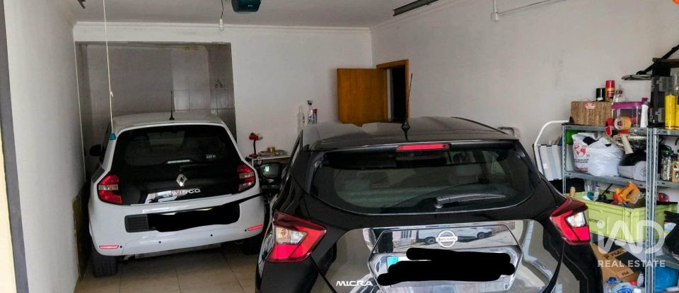 Maison T3 à Tavarede de 156 m²