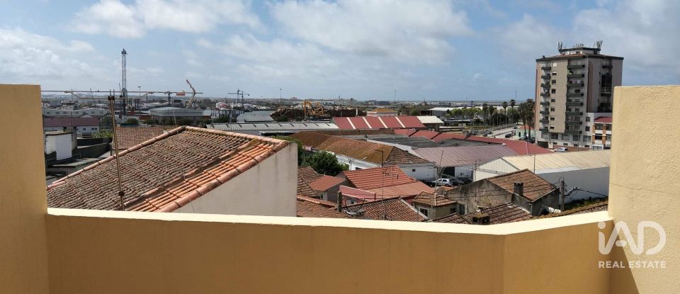 Maison T3 à Tavarede de 156 m²