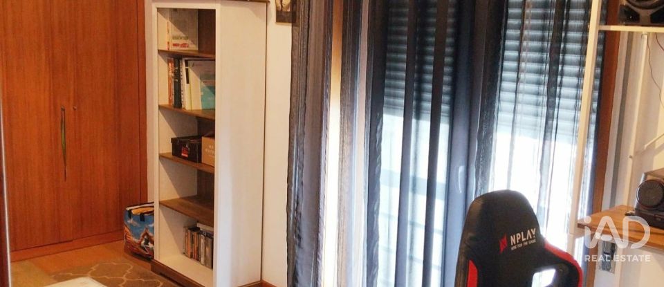 Maison T3 à Tavarede de 156 m²