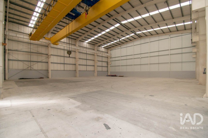 Hangar à Marinha Grande de 957 m²
