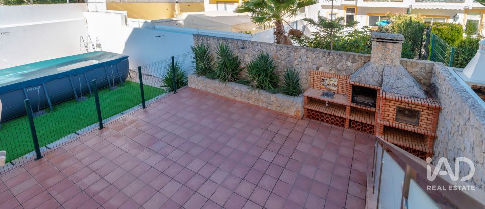 Maison T4 à Albufeira e Olhos de Água de 259 m²