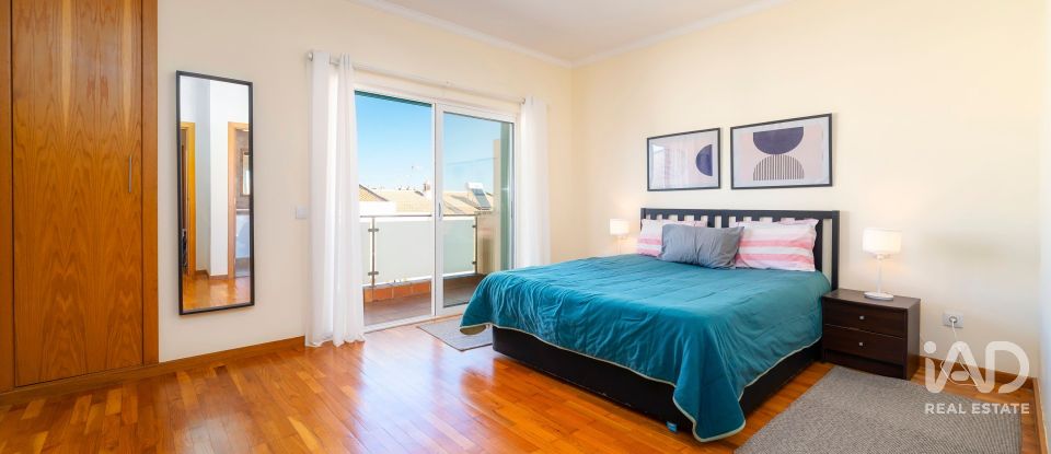 Maison T4 à Albufeira e Olhos de Água de 259 m²