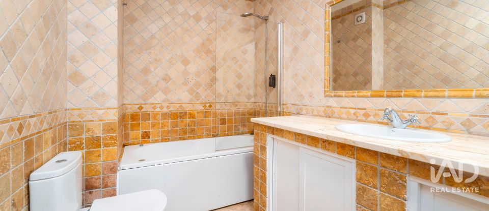 Maison T4 à Albufeira e Olhos de Água de 259 m²