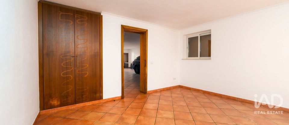 Maison T4 à Albufeira e Olhos de Água de 259 m²