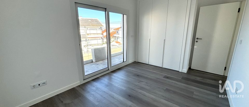 Casa / moradia T4 em Corroios de 157 m²