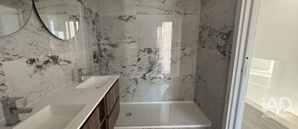 Casa / moradia T4 em Corroios de 157 m²