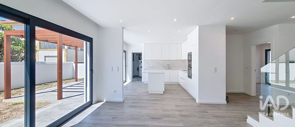 House T4 in Silveira of 211 m²