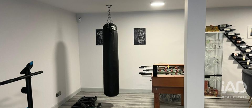 Maison T3 à Beato de 199 m²