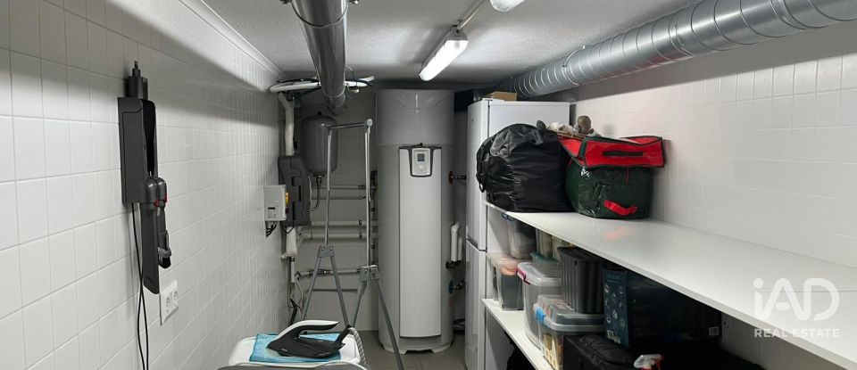 Maison T3 à Beato de 199 m²