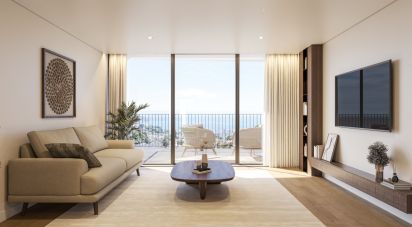 Apartment T3 in Santo António of 258 m²