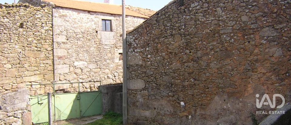 Village house T0 in Quadrazais of 117 m²