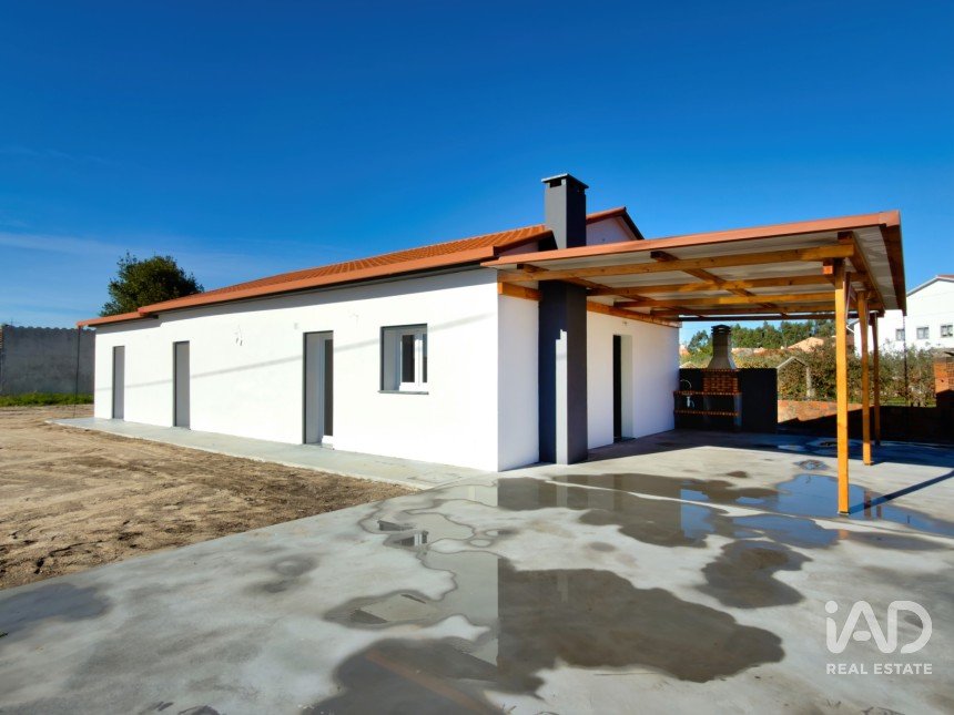 Maison T3 à Marinha Grande de 80 m²