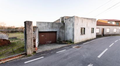 Maison T4 à Eixo e Eirol de 305 m²