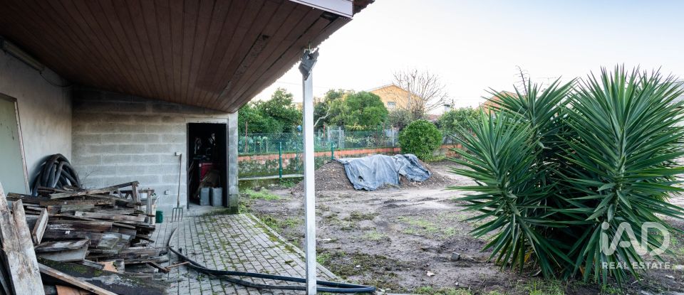 Maison T4 à Eixo e Eirol de 305 m²