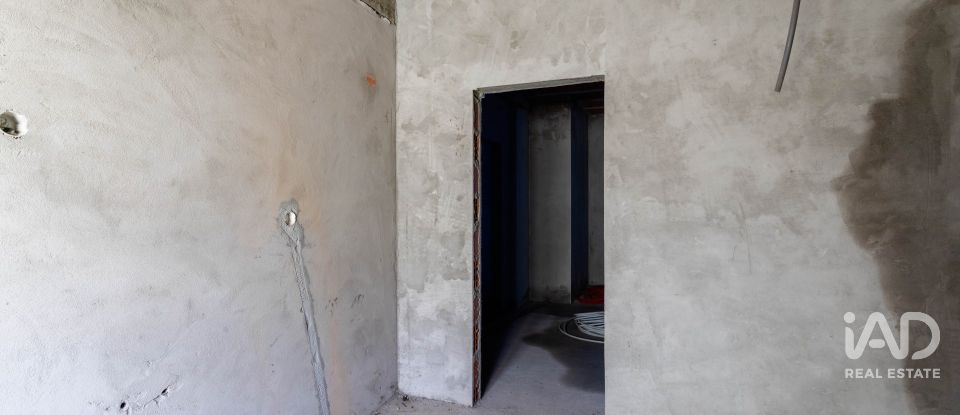 Maison T4 à Eixo e Eirol de 305 m²