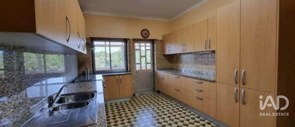 Moradia T6 em Casais e Alviobeira de 275 m²