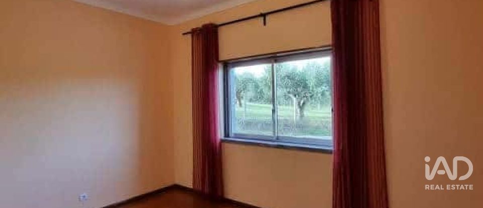 Moradia T6 em Casais e Alviobeira de 275 m²