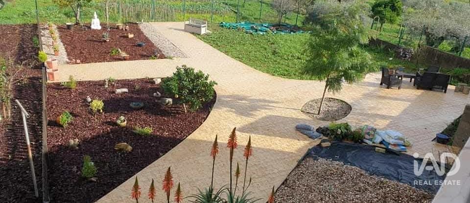 Moradia T6 em Casais e Alviobeira de 275 m²