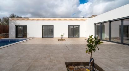 Maison T4 à Quarteira de 324 m²