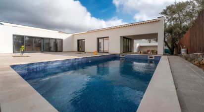 Maison T4 à Quarteira de 324 m²