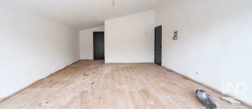 House T4 in Quarteira of 324 m²