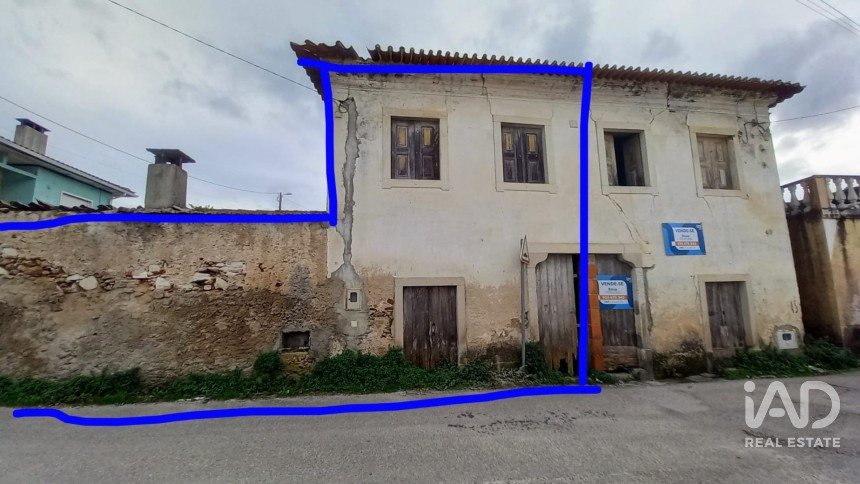 Maison T3 à Barcouço de 180 m²