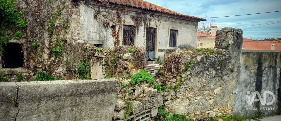 Maison T3 à Barcouço de 180 m²