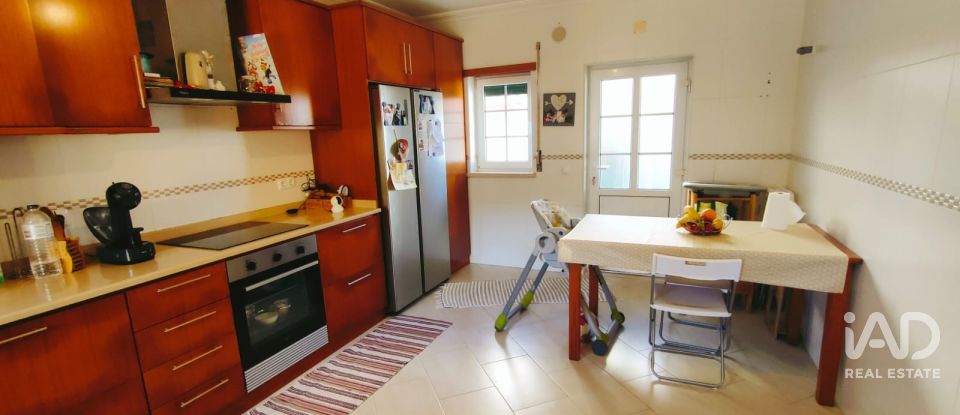 Maison T4 à Serra d'El-Rei de 183 m²