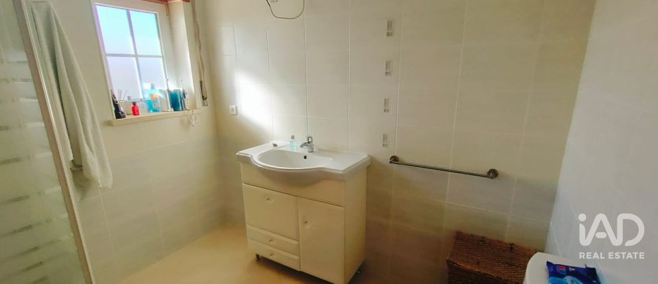 Maison T4 à Serra d'El-Rei de 183 m²