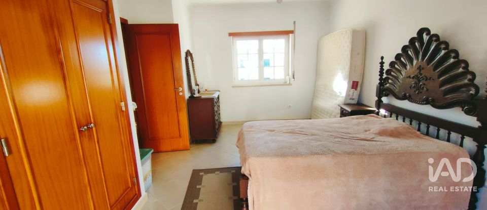 Maison T4 à Serra d'El-Rei de 183 m²