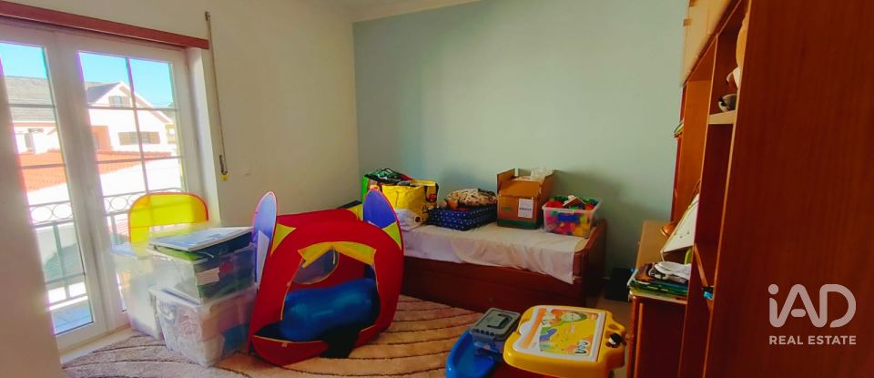 Maison T4 à Serra d'El-Rei de 183 m²