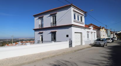 Building in Palmela of 216 m²