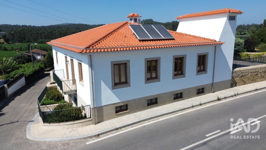 Maison T6 à Gondifelos, Cavalões e Outiz de 233 m²