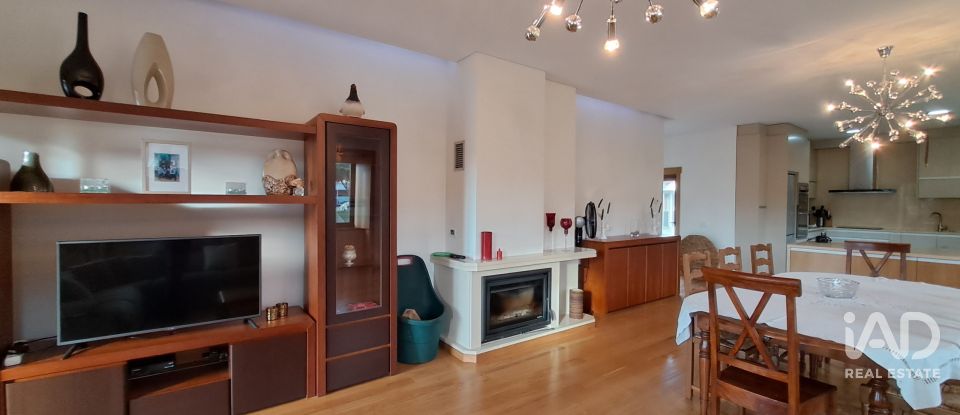 Maison T6 à Gondifelos, Cavalões e Outiz de 233 m²