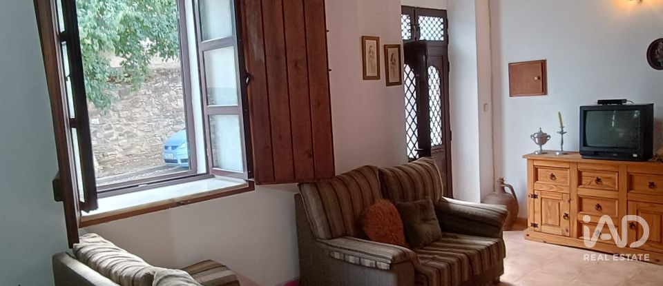 Maison de plain-pied T2 à Alvito de 88 m²