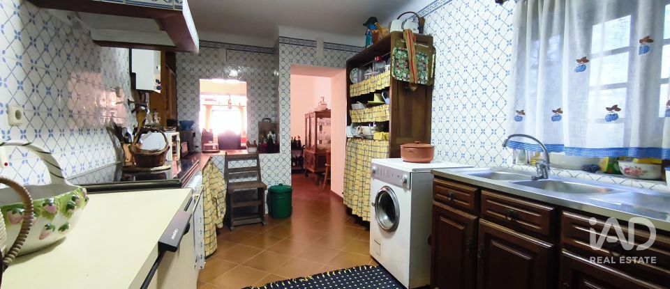 Maison T4 à Arrifana de 168 m²