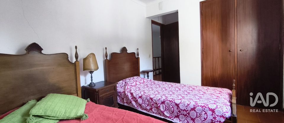 Maison T4 à Arrifana de 168 m²