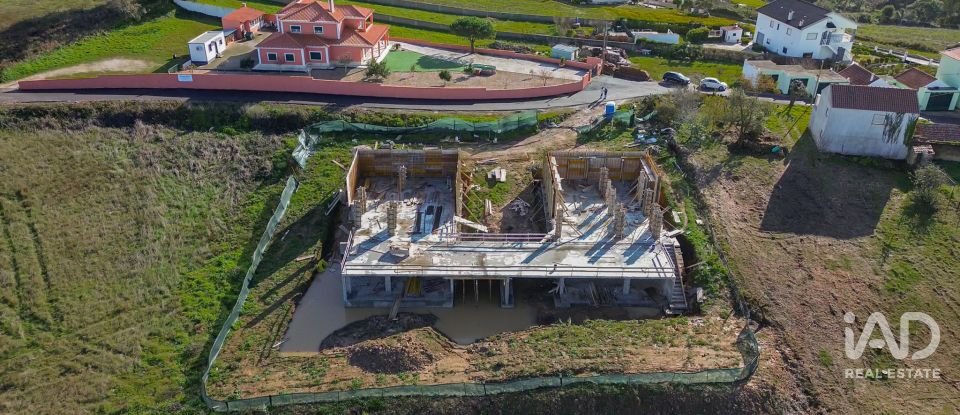 Maison T4 à Igreja Nova e Cheleiros de 326 m²