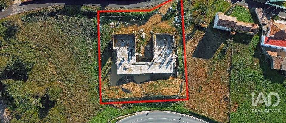 Maison T4 à Igreja Nova e Cheleiros de 326 m²