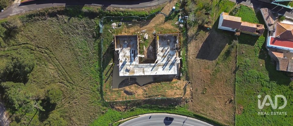 Maison T4 à Igreja Nova e Cheleiros de 326 m²