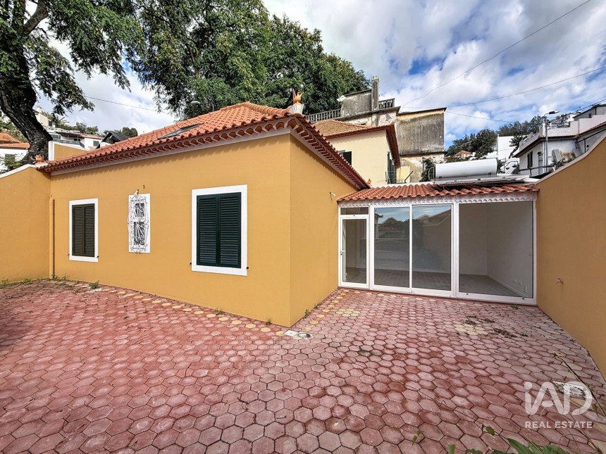 House T3 in São Gonçalo of 95 m²