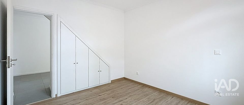 House T3 in São Gonçalo of 95 m²