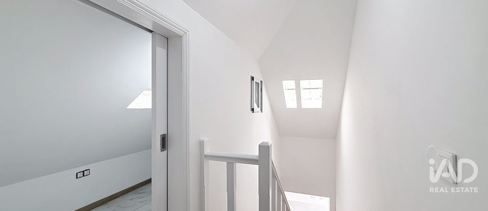 House T3 in São Gonçalo of 95 m²