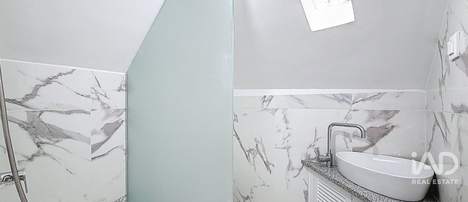 House T3 in São Gonçalo of 95 m²