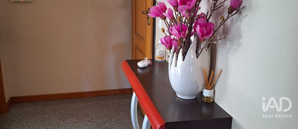 Appartement T2 à Águas Santas de 83 m²