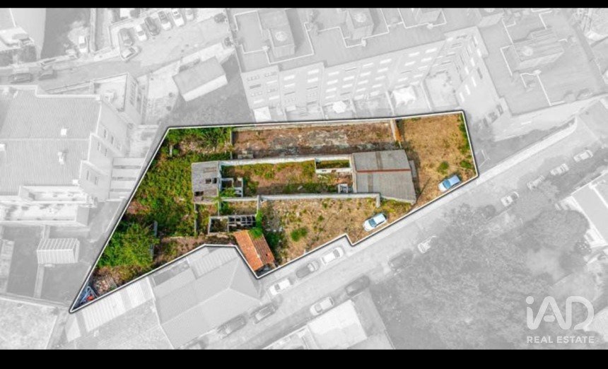 Terrain à bâtir à Gondomar (São Cosme), Valbom e Jovim de 1 303 m²