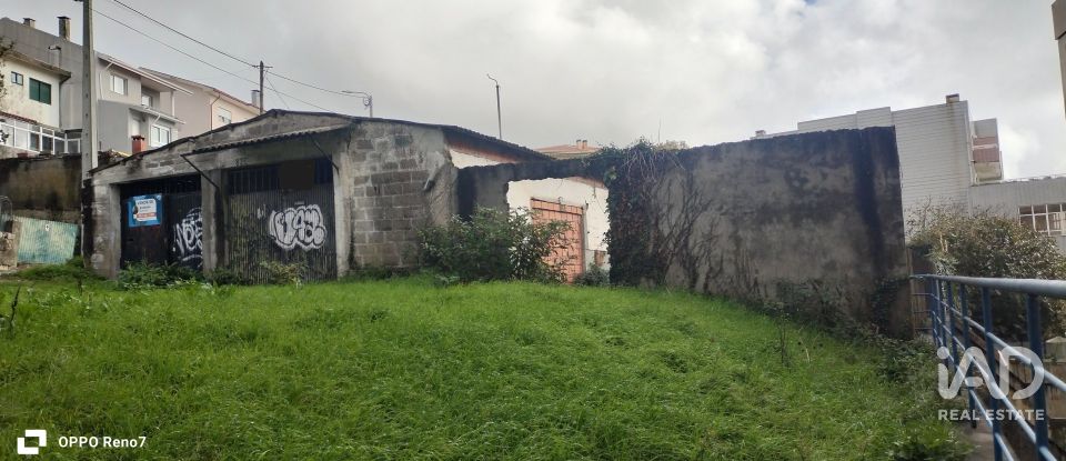 Terrain à bâtir à Gondomar (São Cosme), Valbom e Jovim de 1 303 m²